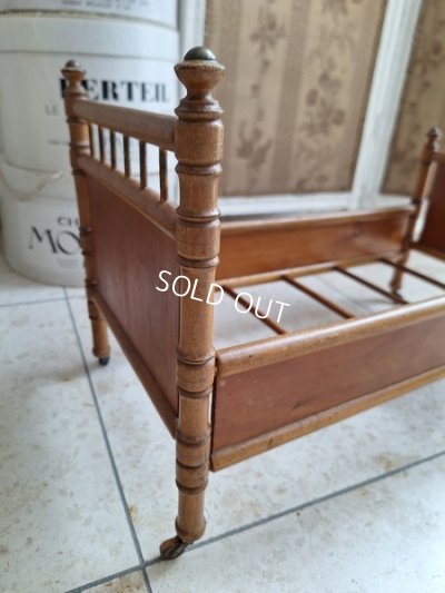 画像3: アンティークドールベッド