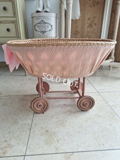 画像19: アンティークドールベッド