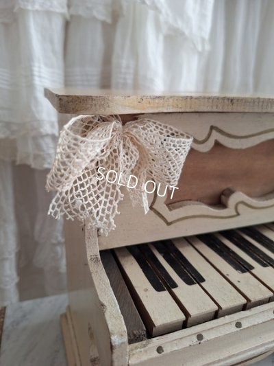 画像24: アンティークフレンチトイピアノ