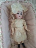 Kämmer & Reinhardtビスクヘッドドール