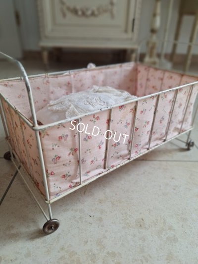 dollbed