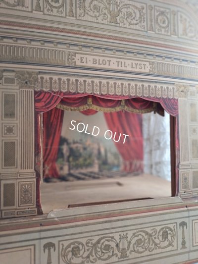 antiquedolltheater