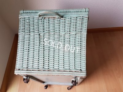 画像20: キャスター付きバスケット