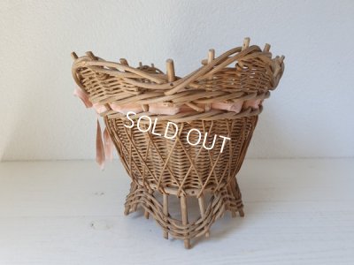 画像13: クッション付きリボンバスケット