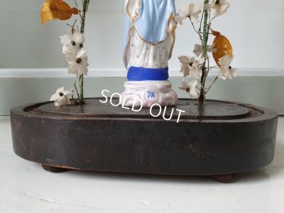 画像15: ガラスドーム付マリアとエンジェル像