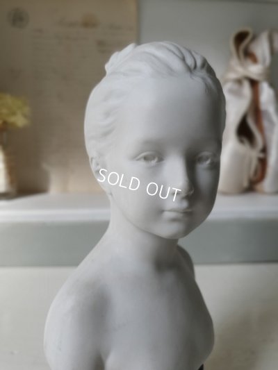 画像2: Louise Brongniar胸像