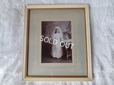 画像11: コミュニオン少女の額