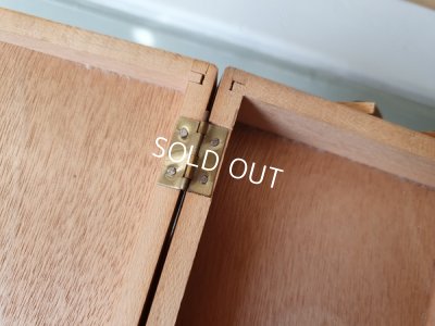 画像13: 猫脚の小さなソーイングボックス