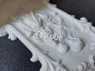 画像5: アンティーク聖母子聖水盤