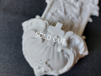 画像15: アンティーク聖母子聖水盤