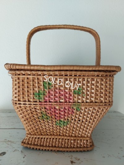 画像9: アンティークロ―ズバスケット