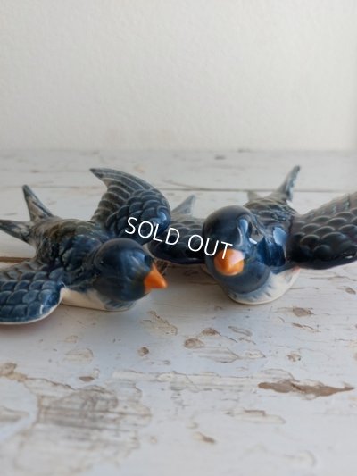 画像8: アンティーク陶器ツバメセット