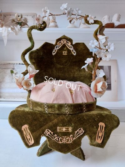 画像2: アンティークマリエクッション付スタンド