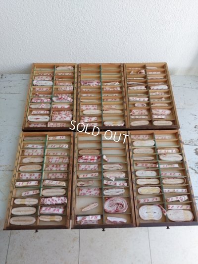 画像24: アンティークイニシャルテープキャビネット