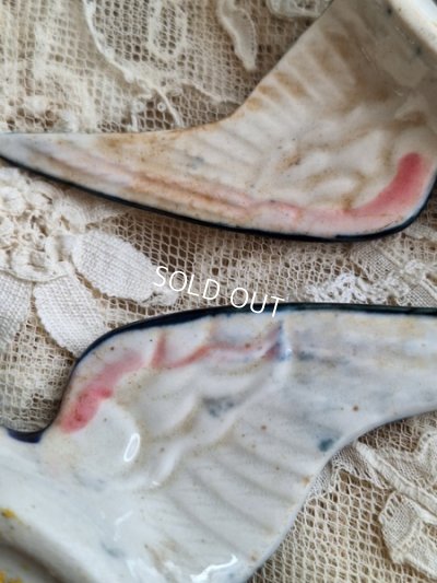 画像9: アンティーク陶器ツバメ2羽セット