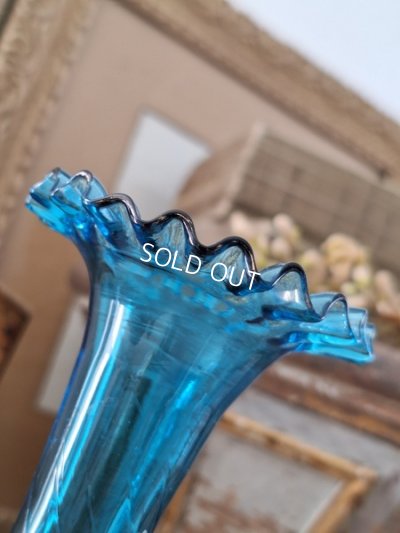 画像4: アンティークブルーガラス一輪挿し