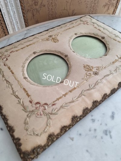 画像8: アンティーク刺繍フォトスタンド