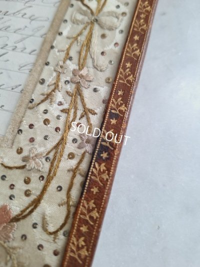 画像4: アンティーク刺繍のフォトスタンド