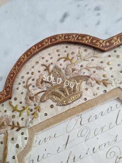 画像3: アンティーク刺繍のフォトスタンド