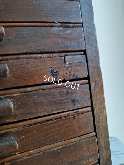 画像8: アンティークイニシャルテープキャビネット