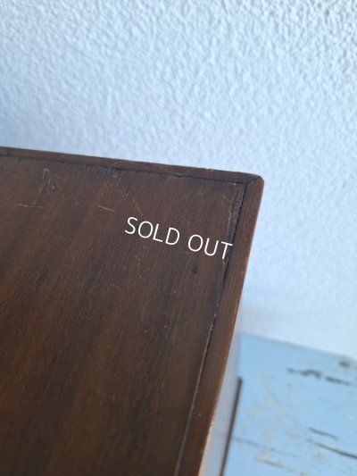 画像17: アンティークイニシャルテープキャビネット