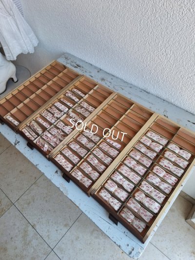 画像39: アンティークイニシャルテープキャビネット