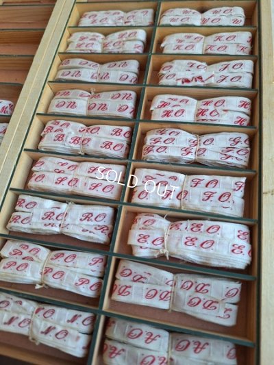 画像44: アンティークイニシャルテープキャビネット