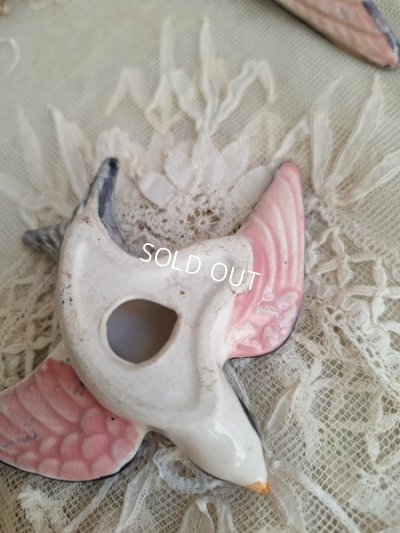 画像9: アンティーク陶器ツバメ2羽セット