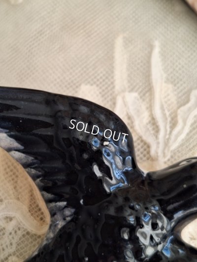 画像12: アンティーク陶器ツバメ2羽セット