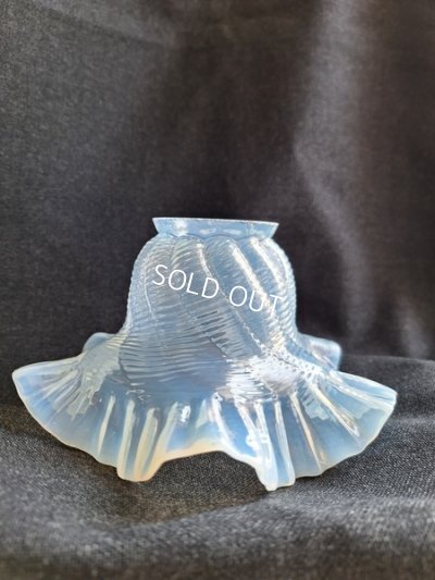 画像10: アンティークオパールガラスランプシェード