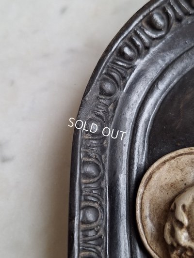 画像6: アンティーク石膏聖母子オーナメント