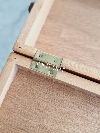 画像13: 小さな猫脚ソーイングボックス