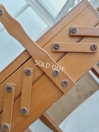 画像5: 小さな猫脚ソーイングボックス