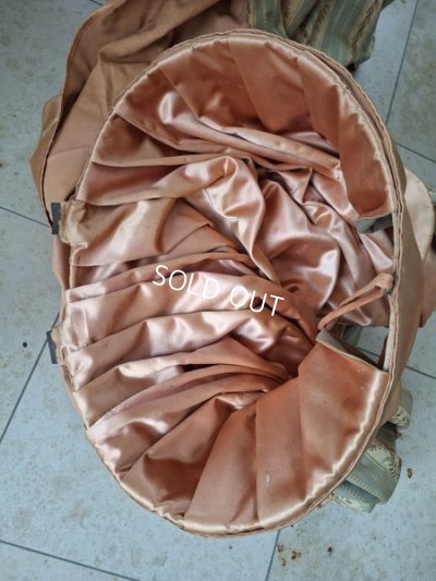 画像34: アンティークカーテン付天蓋