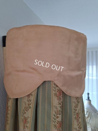 画像13: アンティークカーテン付天蓋