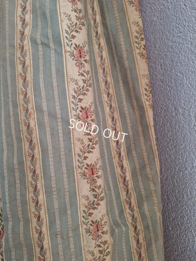 画像19: アンティークカーテン付天蓋