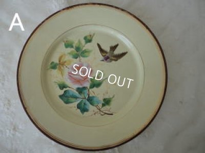 画像2: ホーロー製小鳥とローズ柄手描きプレート