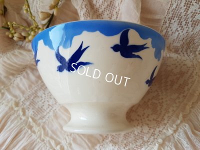 画像2: バドンヴィレーツバメ柄カフェオレボウル