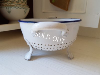 画像6: 白いホーロー猫脚コランダー