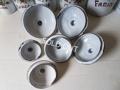 画像10: ホーローローズ柄キャニスター