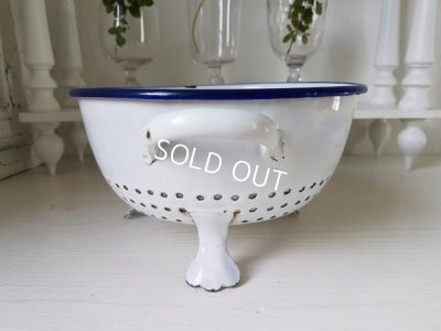 画像7: 白いホーロー猫脚コランダー