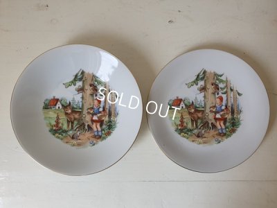 画像2: KAHLA社赤ずきんちゃん柄プレートセット