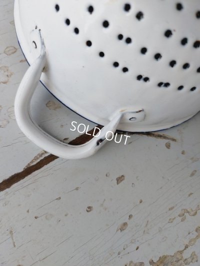 画像6: アンティークホーロー白猫脚コランダー