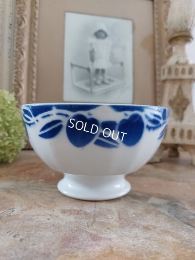 画像9: アンティークさくらんぼ柄カフェオレボウル