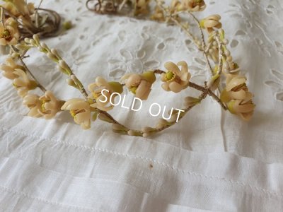 画像4: ベール付きワックスフラワーティアラ