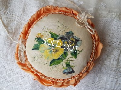 画像2: パンジー柄クッション