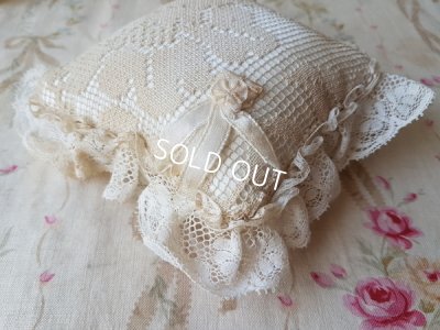 画像3: アンティークレースクッション