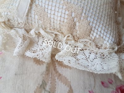 画像2: アンティークレースクッション