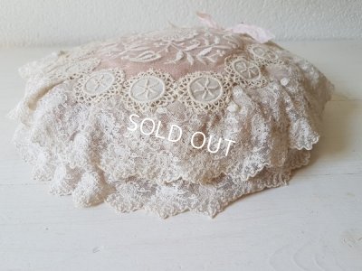 画像6: アンティークレースクッション
