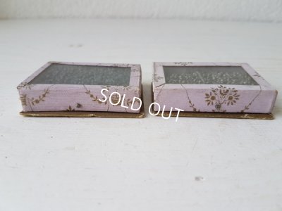 画像4: ガラス蓋の紙箱付ビーズ2箱セット